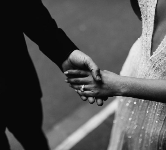 HOW TO POSTPONE OR RESCHEDULE YOUR WEDDING