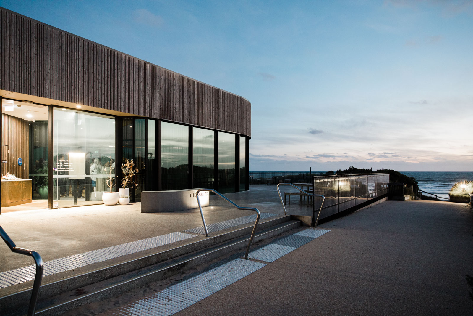 HOTTEST NEW VENUE ON THE BELLARINE PENINSULA - THE DUNES | Ivory Tribe